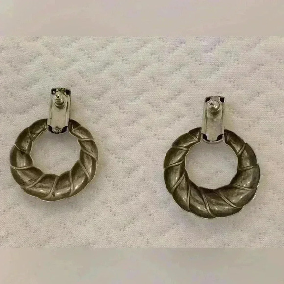 Vintage 80s Drop Wreath Silver Earrings - Picture 3 of 4